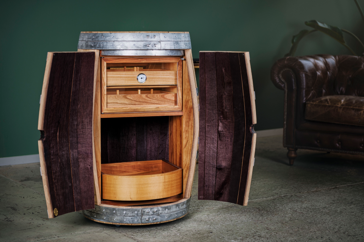 Humidor Barrel Bar-Elevate Your Space with Timeless Craftsmanship